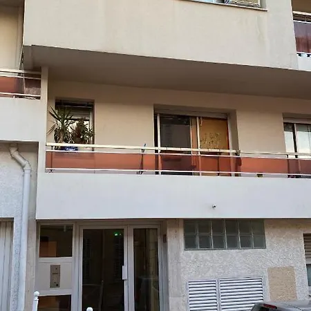 Azur, Classe, Climatise, Wifi, Ascenseur, A 75 M De La Apartment