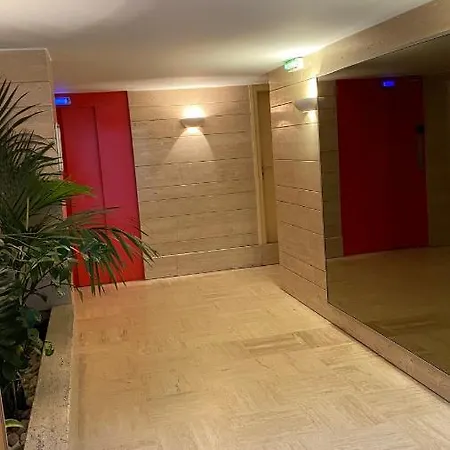 Azur, Classe, Climatise, Wifi, Ascenseur, A 75 M De La Toulon